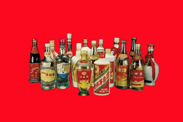 喀什回收十八老酒.jpg